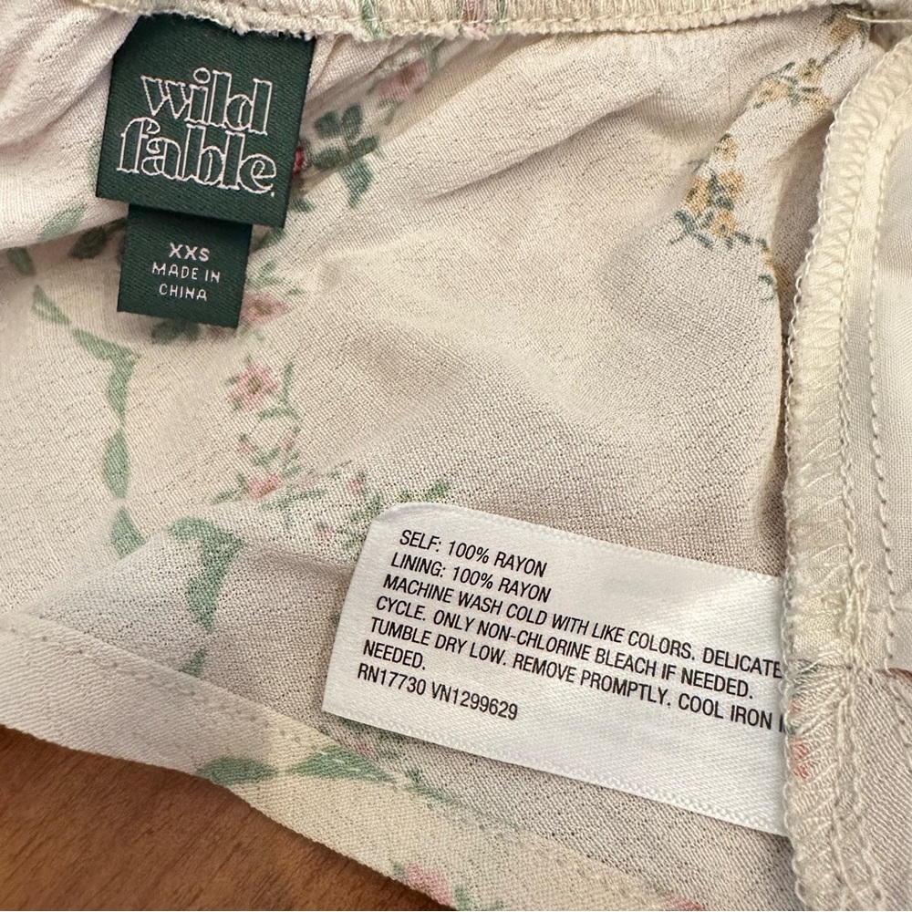 Wild Fable Floral Patchwork Hankerchief Top XXS Halter Cottagecore Boho Festival - Picture 7 of 9